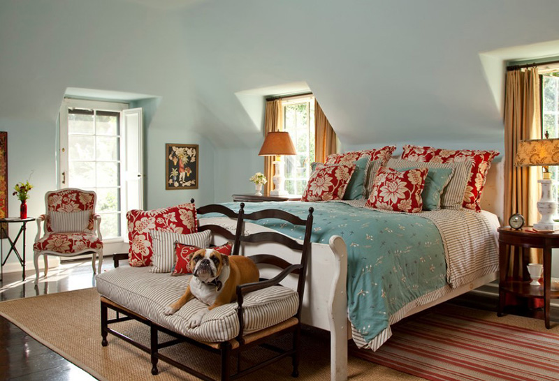 08 Green and Red Bedroom Ideas for a Festive Feel