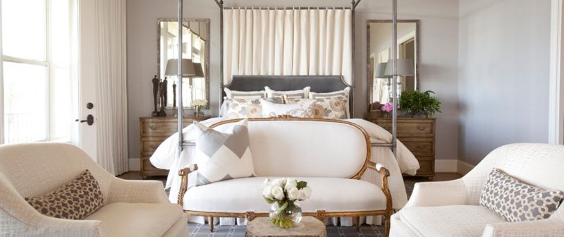 10 Mirrors Above Night Stands in the Bedroom