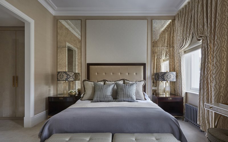 13 Mirrors Above Night Stands in the Bedroom