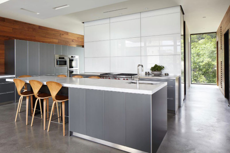 18 Gray and White Kitchen Designs for Your Home